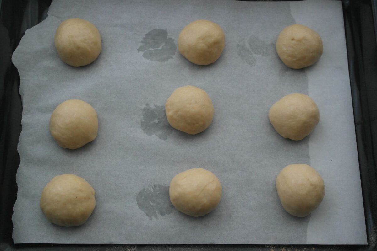 bollos de leche o suizos paso 10
