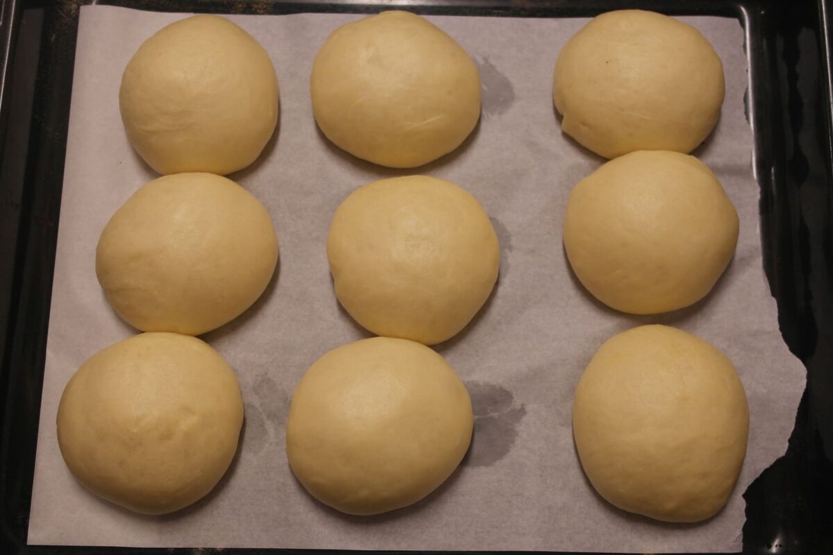 bollos de leche o suizos paso 11