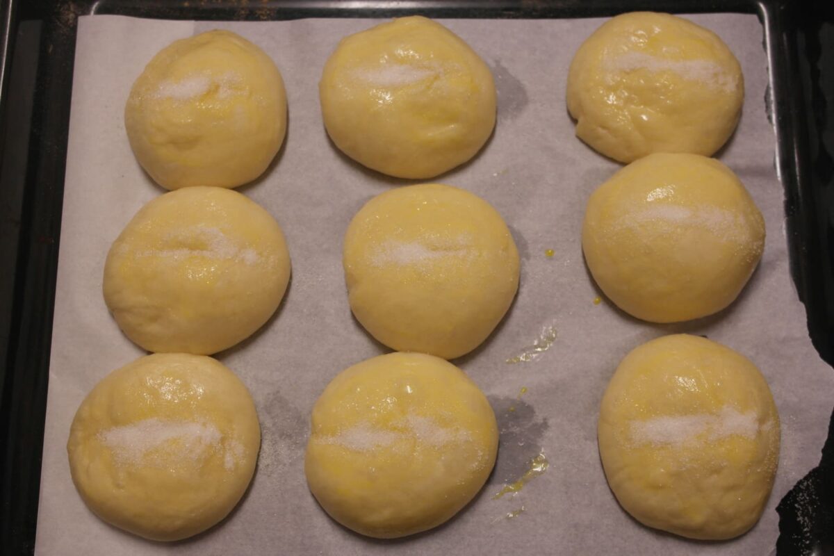 bollos de leche o suizos paso 13