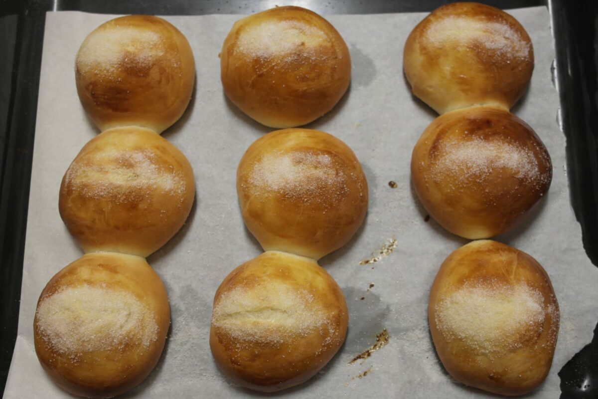 bollos de leche o suizos paso 14