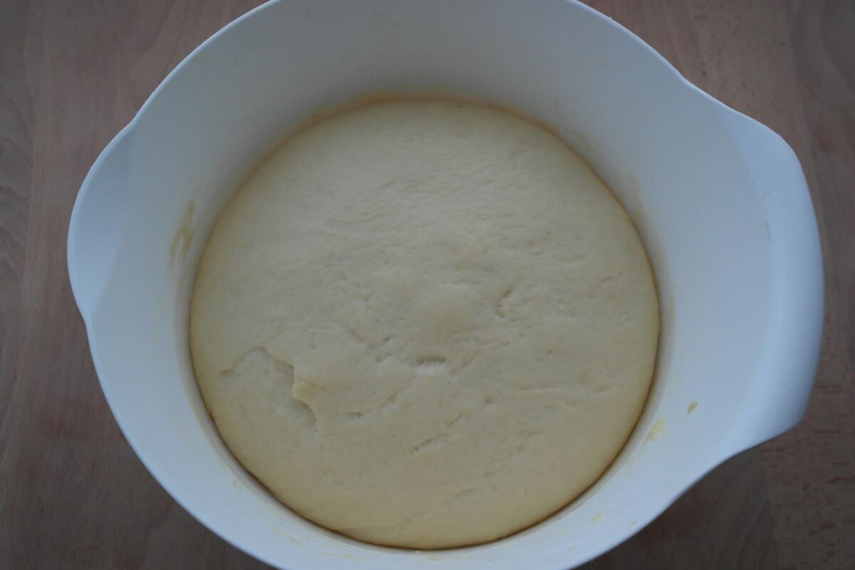 bollos de leche o suizos paso 8