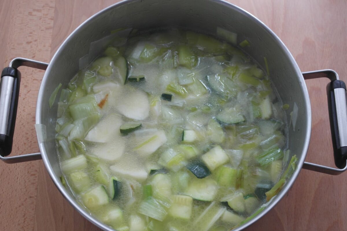 crema de puerros y calabacín paso 3