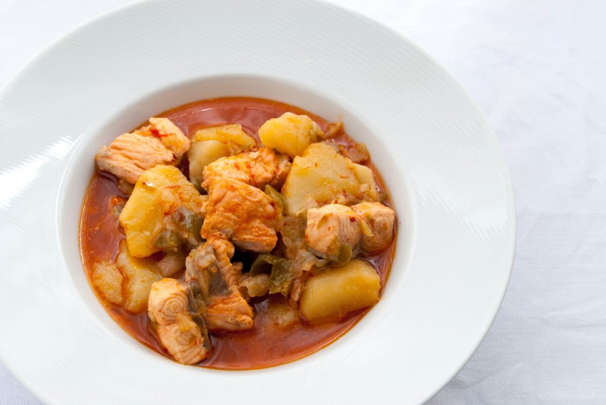 marmitako de salmón paso 18