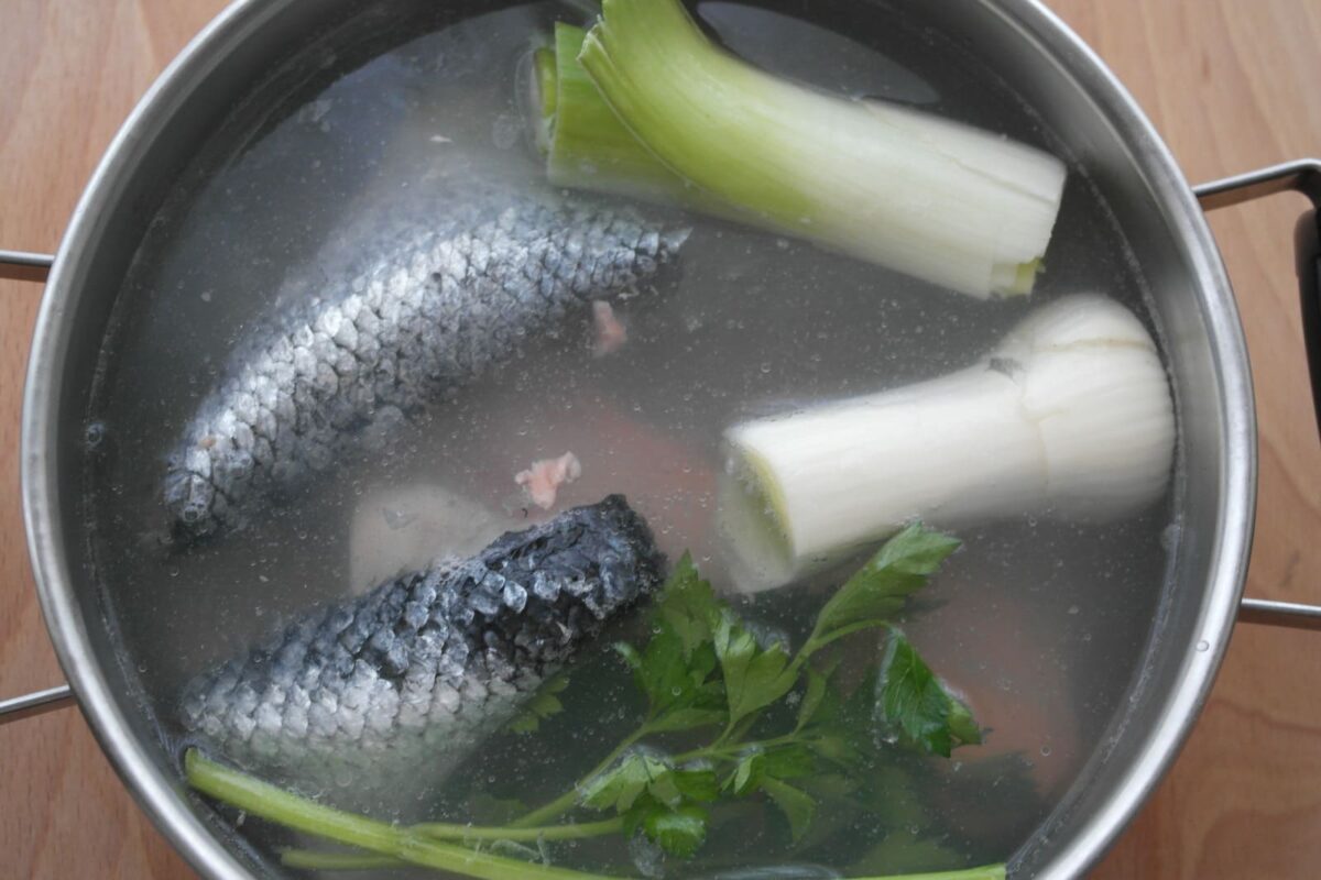 marmitako de salmón paso 5