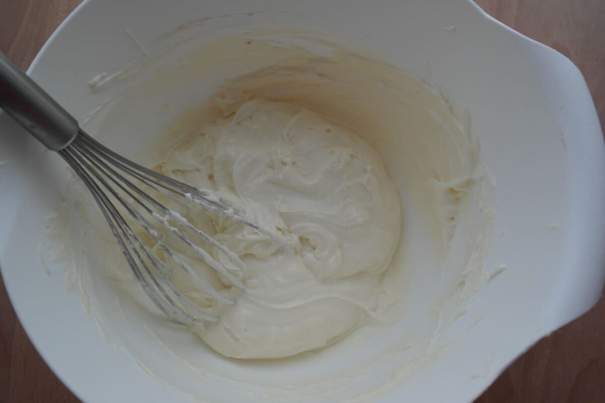 mousse de chocolate blanco paso 13