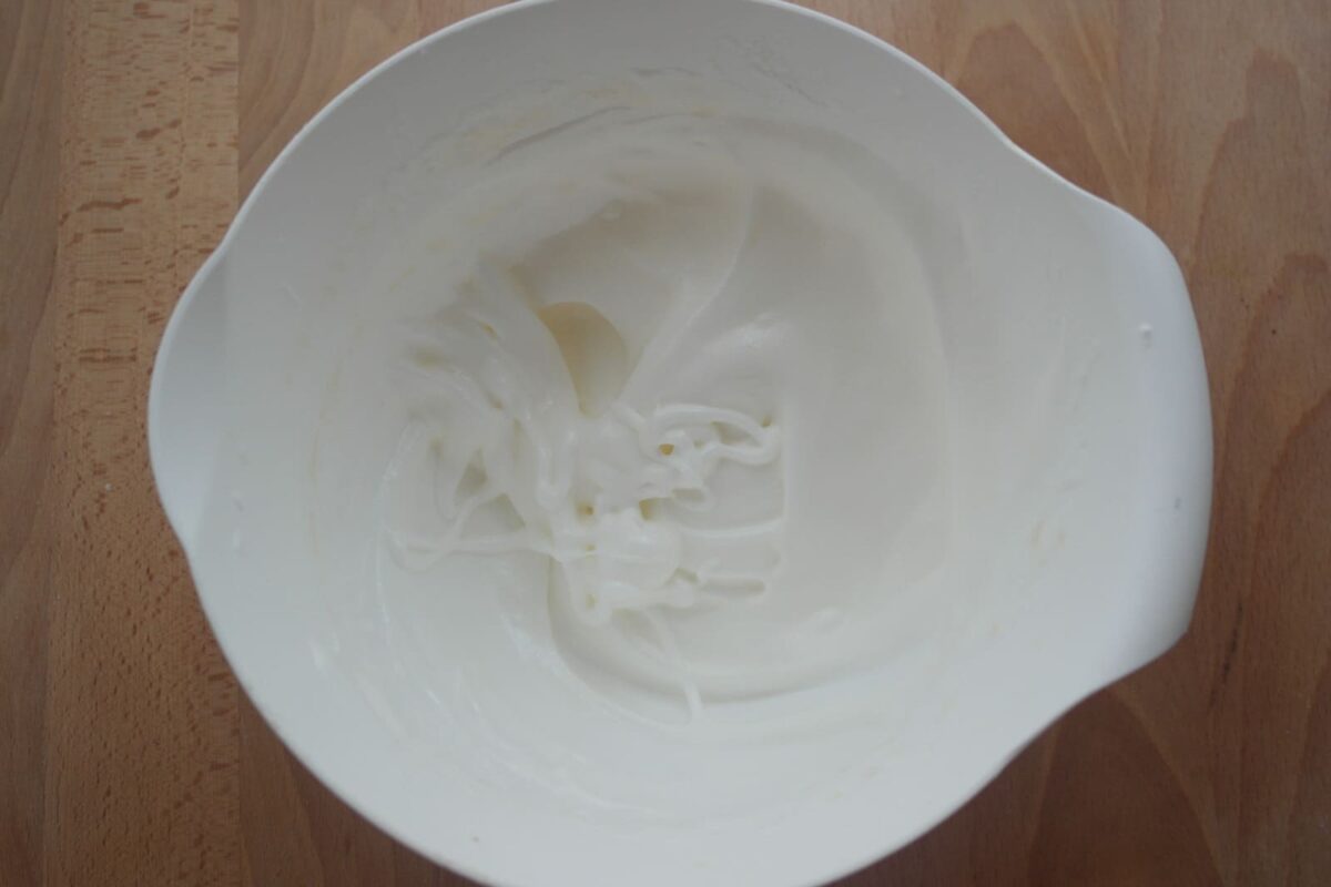 mousse de chocolate blanco paso 3