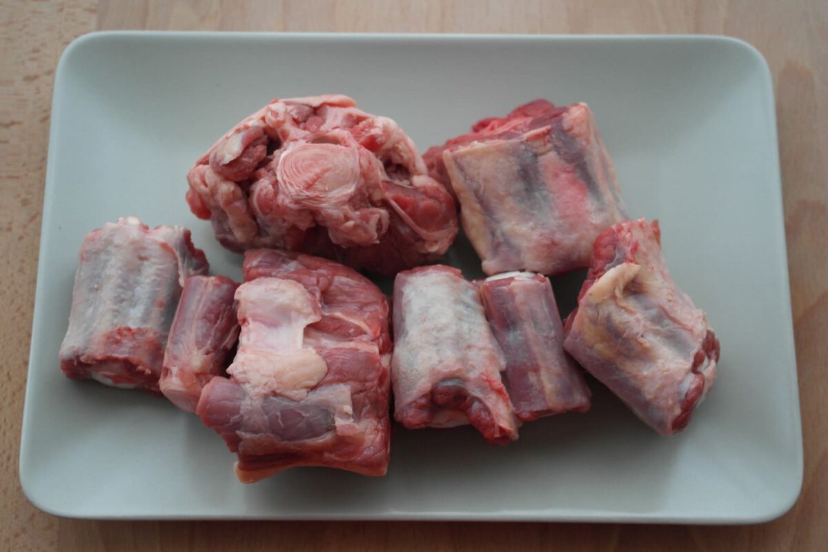 rabo de toro estofado al vino tinto paso 1