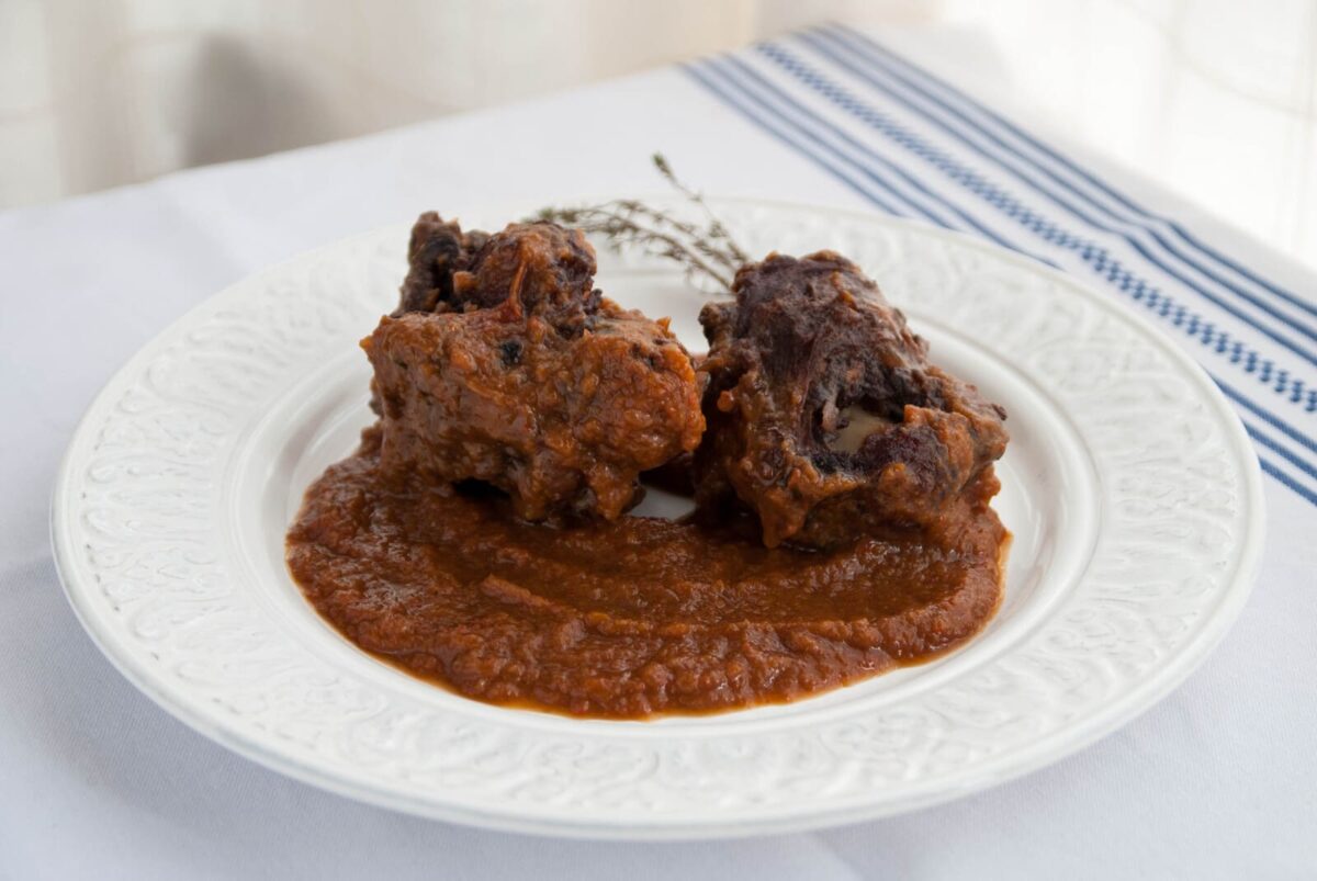 rabo de toro estofado al vino tinto paso 18