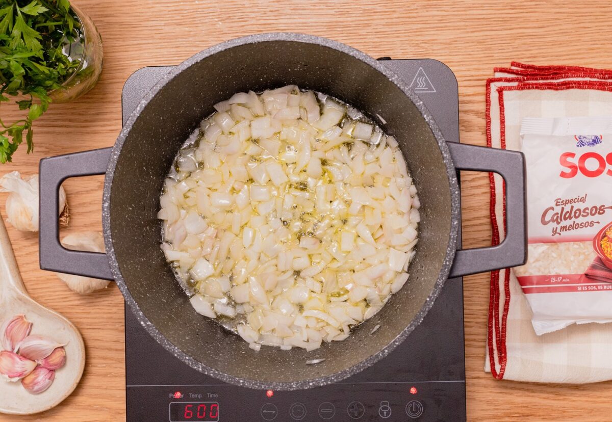 Arroz caldoso con garbanzos paso a paso