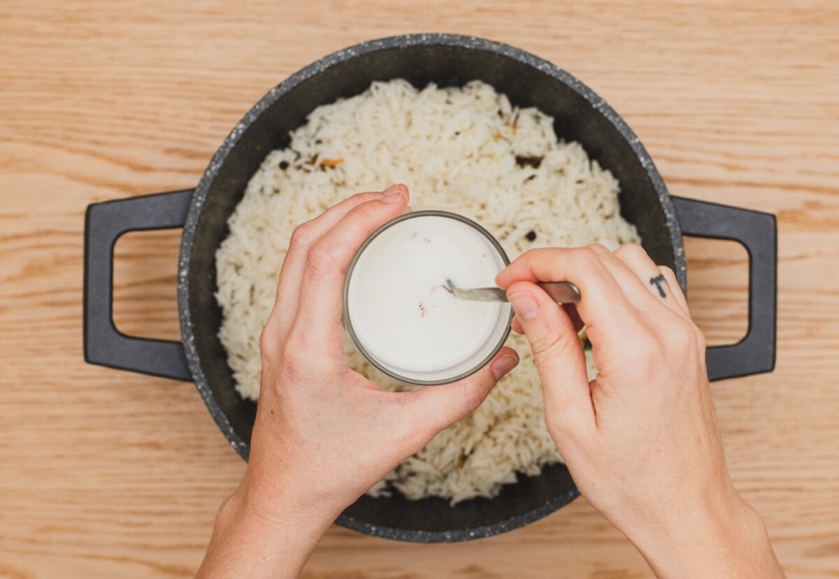 Biryani de pollo. Una receta tradicional de la India paso a paso