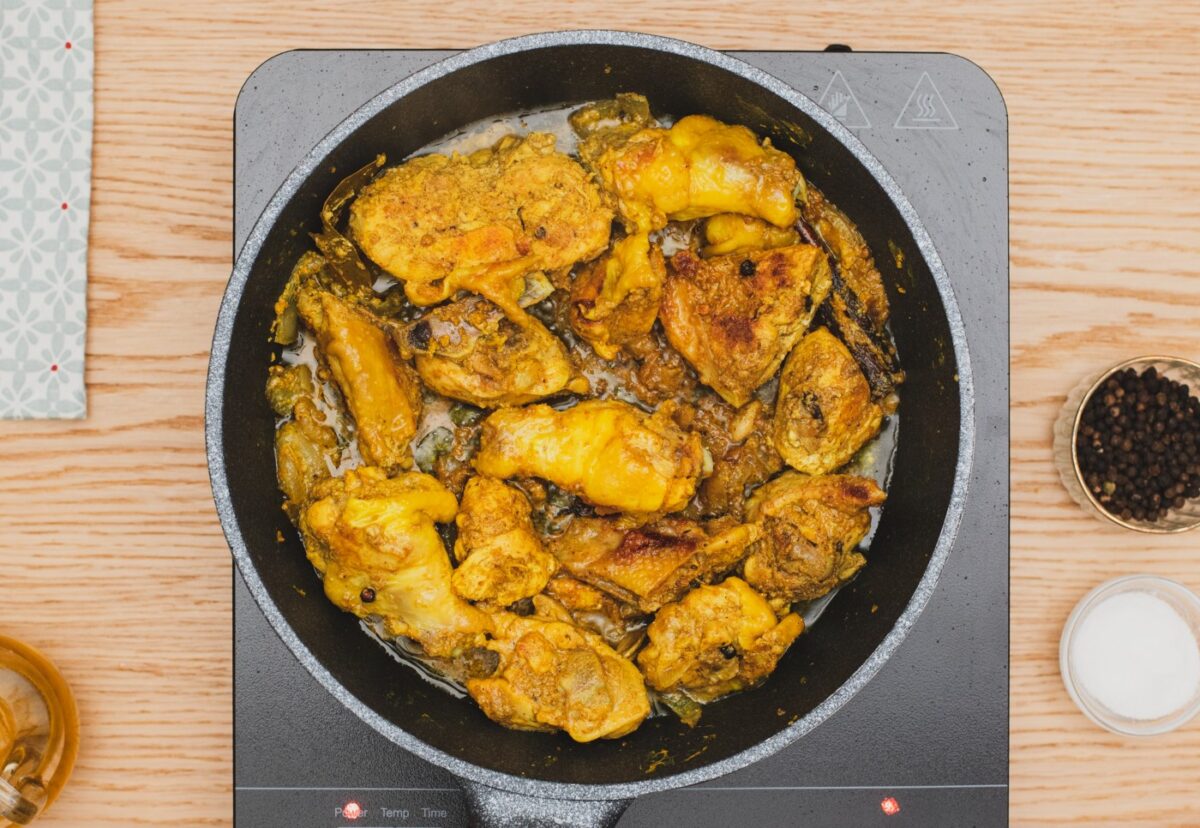 Biryani de pollo. Una receta tradicional de la India paso a paso