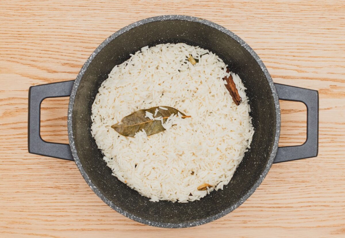 Biryani de pollo. Una receta tradicional de la India paso a paso