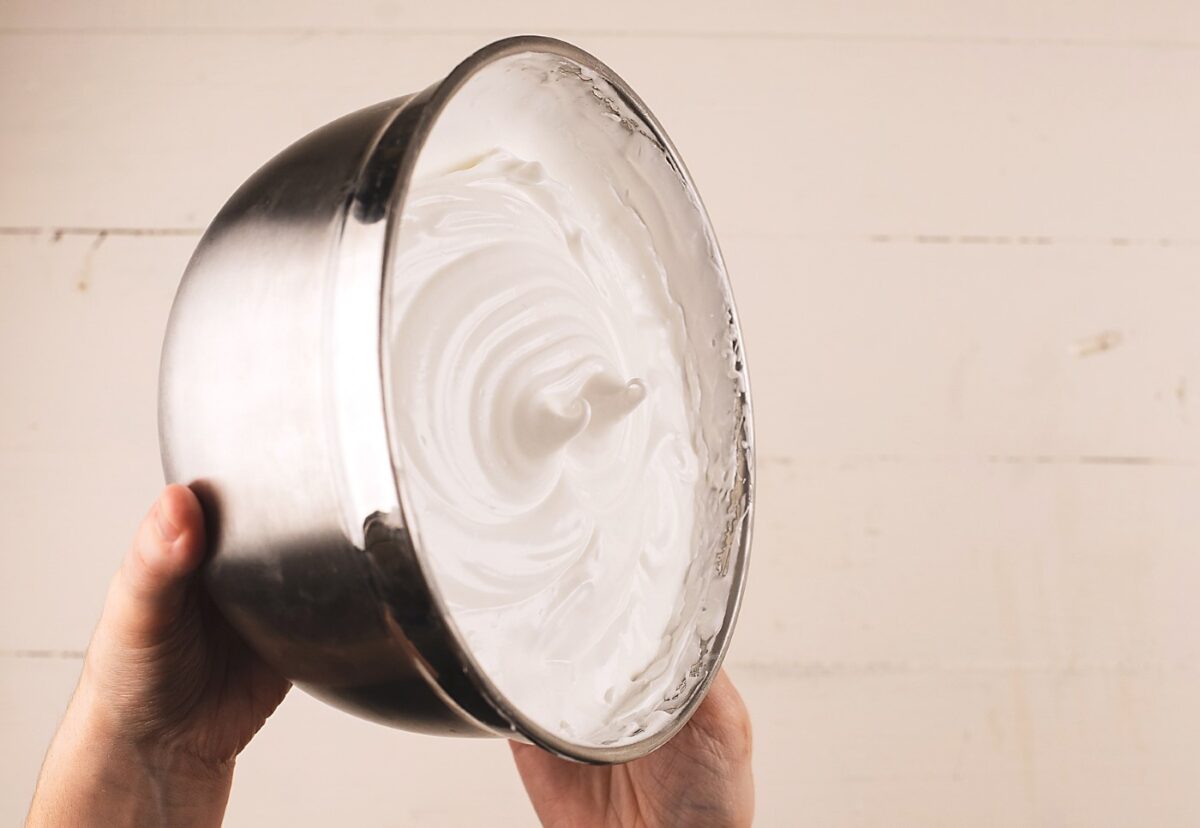 Brazo de Mercedes. Un dulce de merengue tradicional de Filipinas