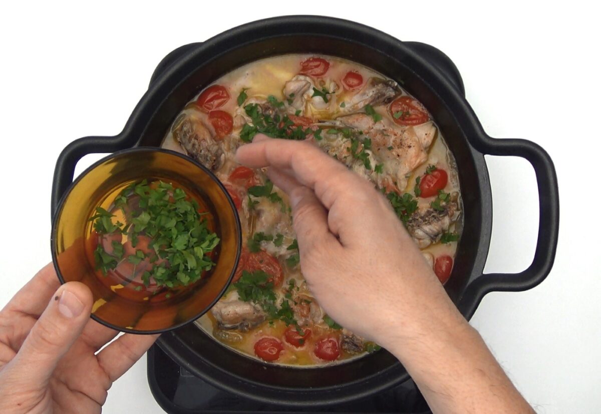 Conejo estofado al estilo italiano de Isquia
