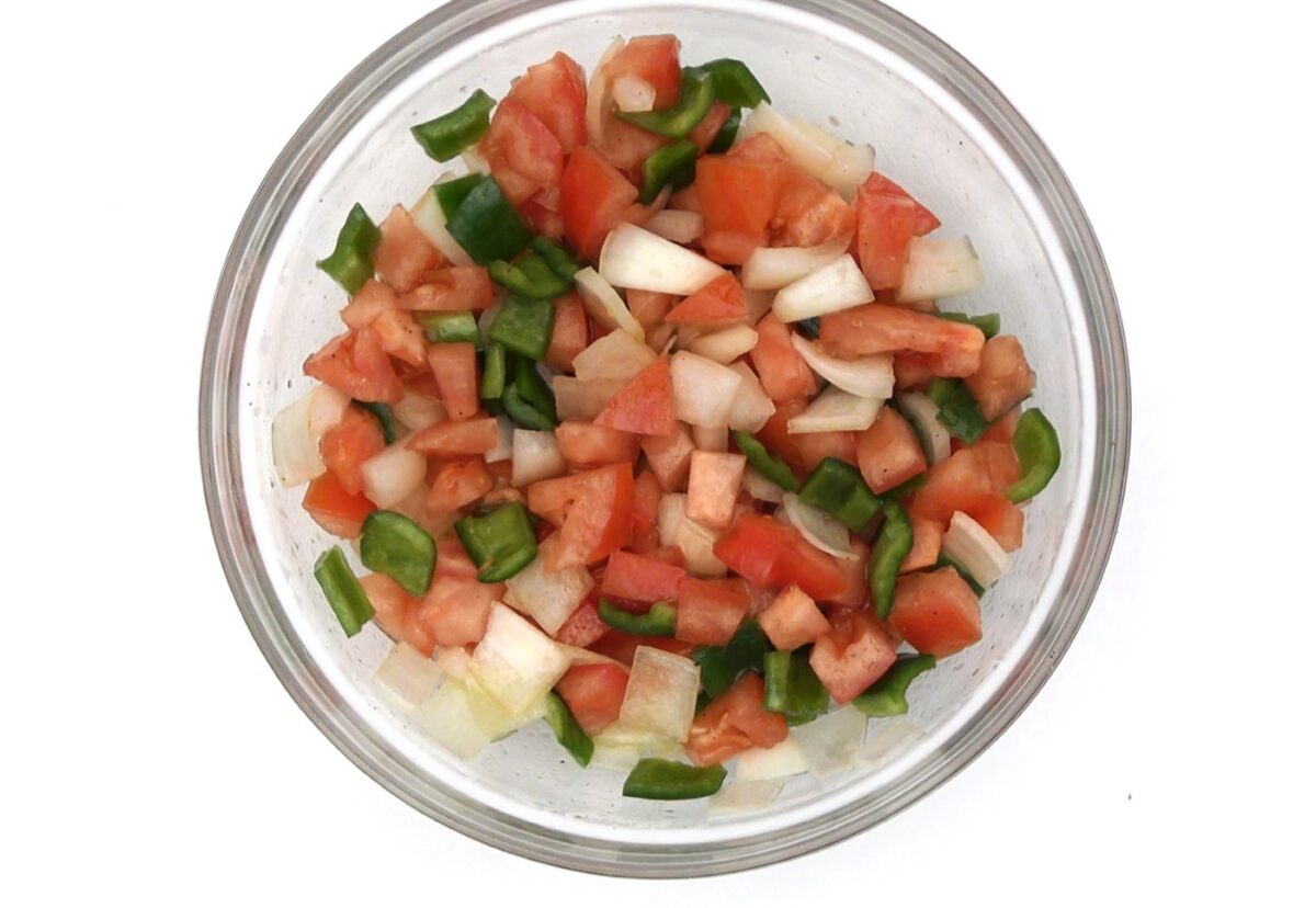 Piriñaca o picadillo andaluz. Una ensalada tradicional de Andalucía