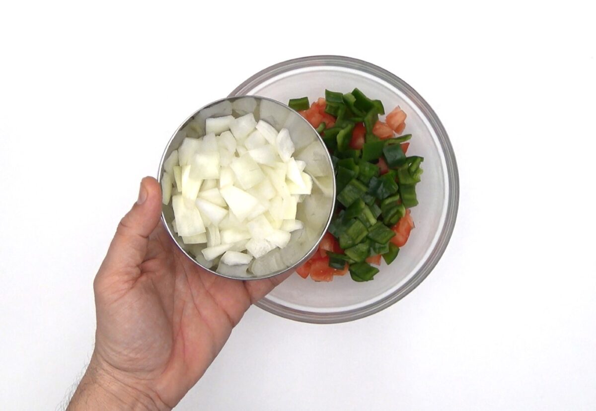 Piriñaca o picadillo andaluz. Una ensalada tradicional de Andalucía