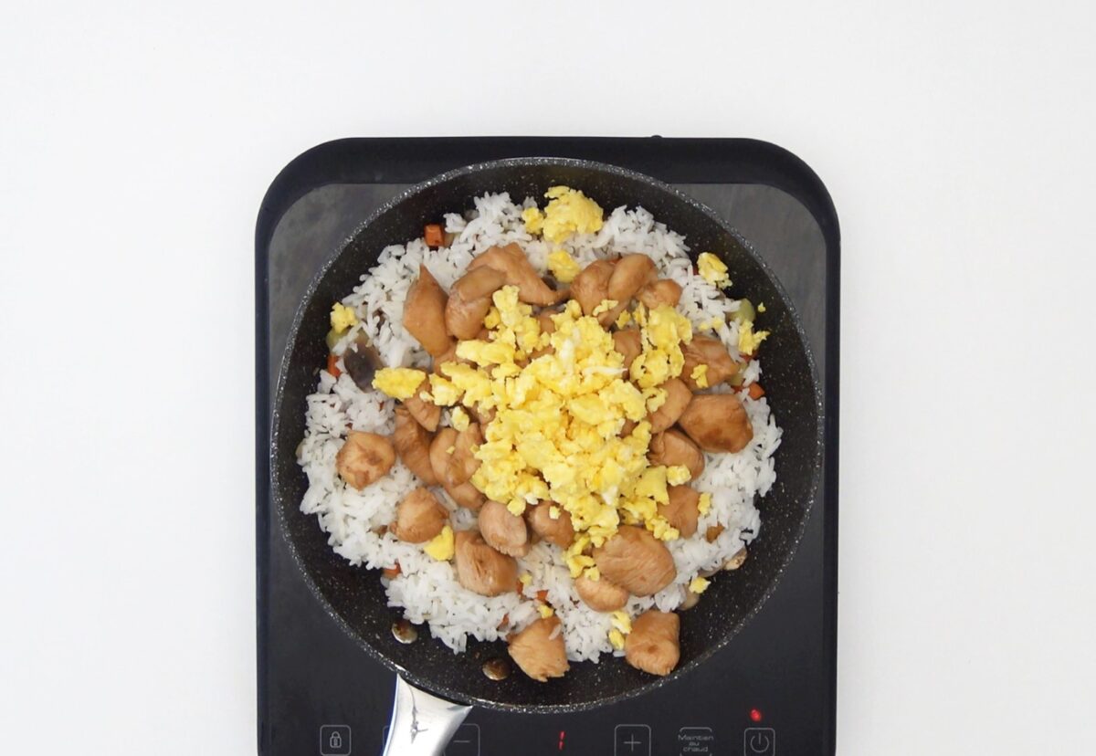Yakimeshi. Arroz frito japonés