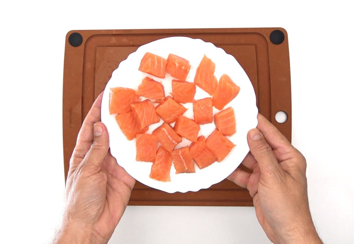 Arroz con salmón. Una receta rápida y saludable paso a paso