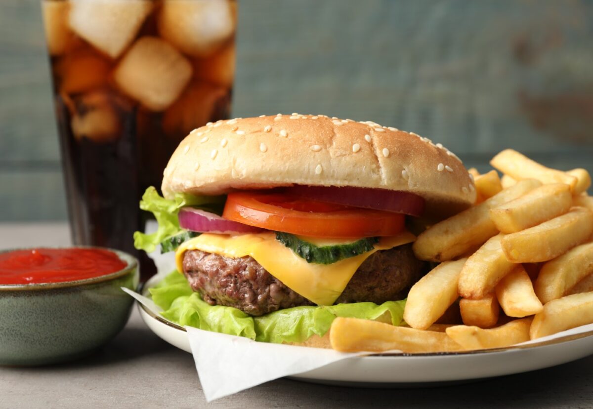 La mejor carne para hacer una hamburguesa casera. ¿Cómo prepararla?