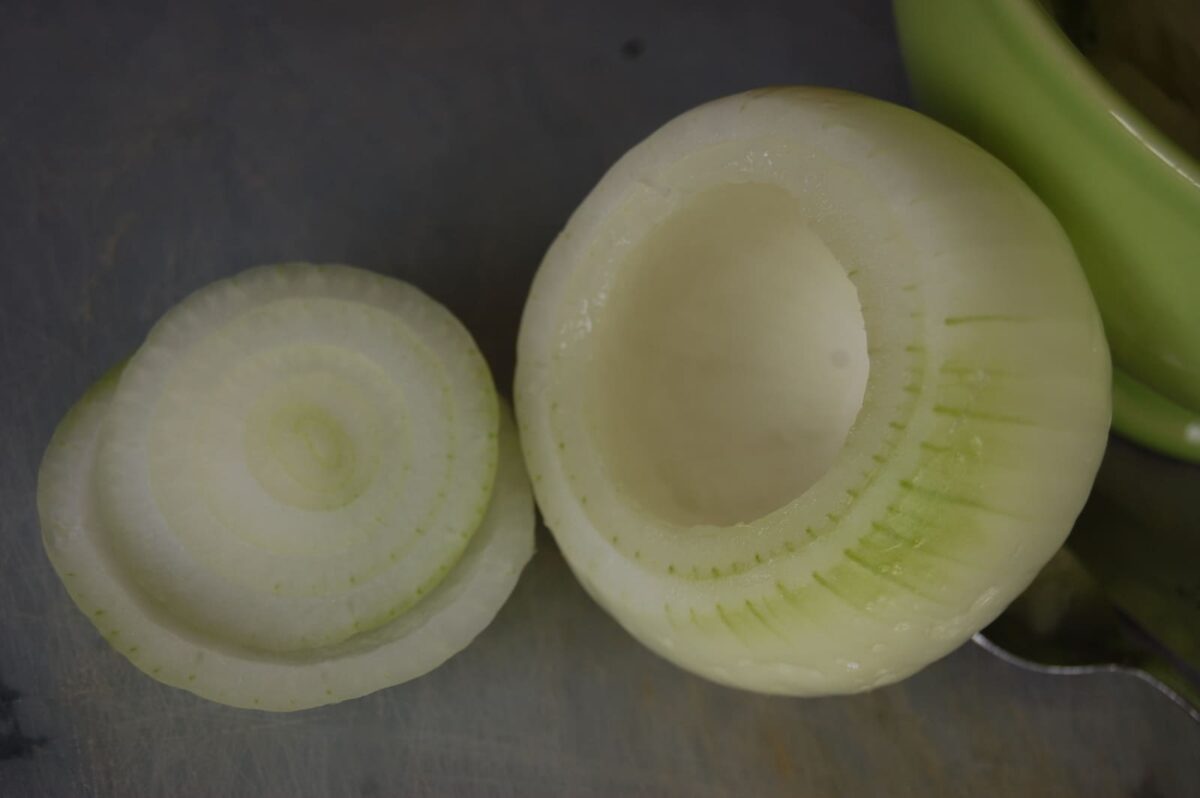 cebollas rellenas de bonito paso 3
