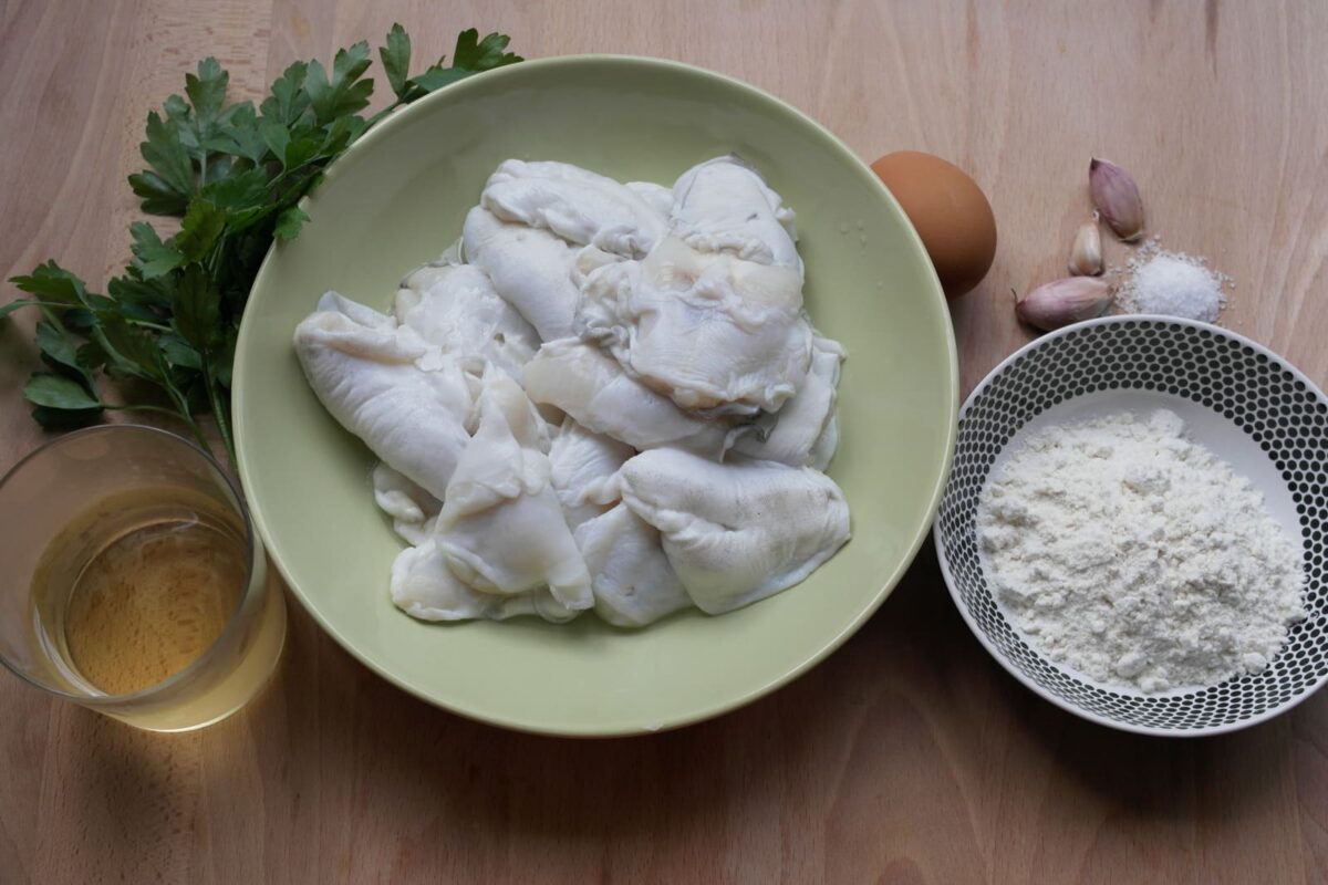 cocochas de bacalao salsa verde paso 1