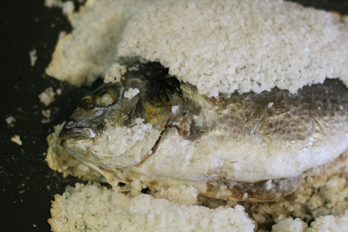 dorada a la sal y al horno paso 12