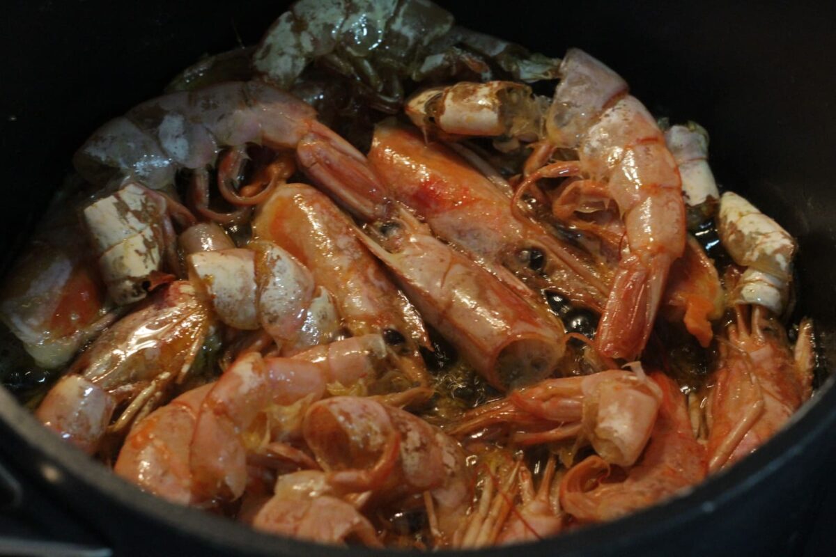 espaguetis con langostinos paso 7