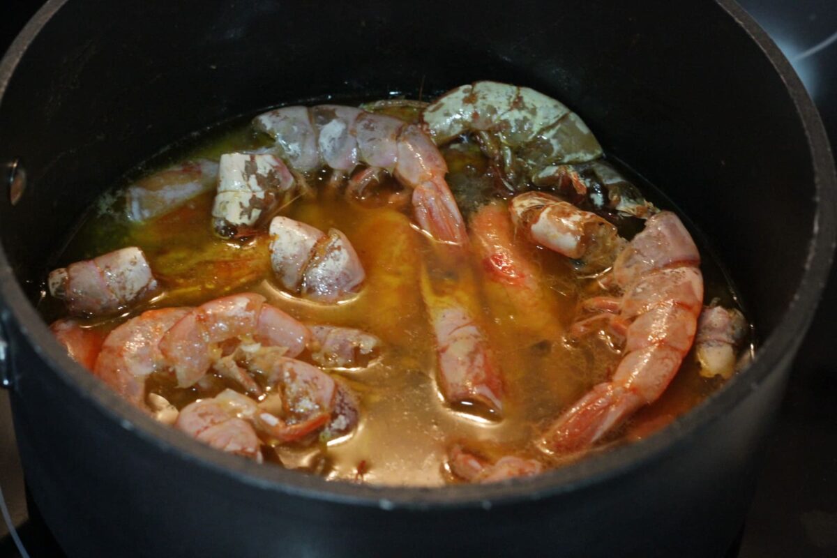 espaguetis con langostinos paso 9