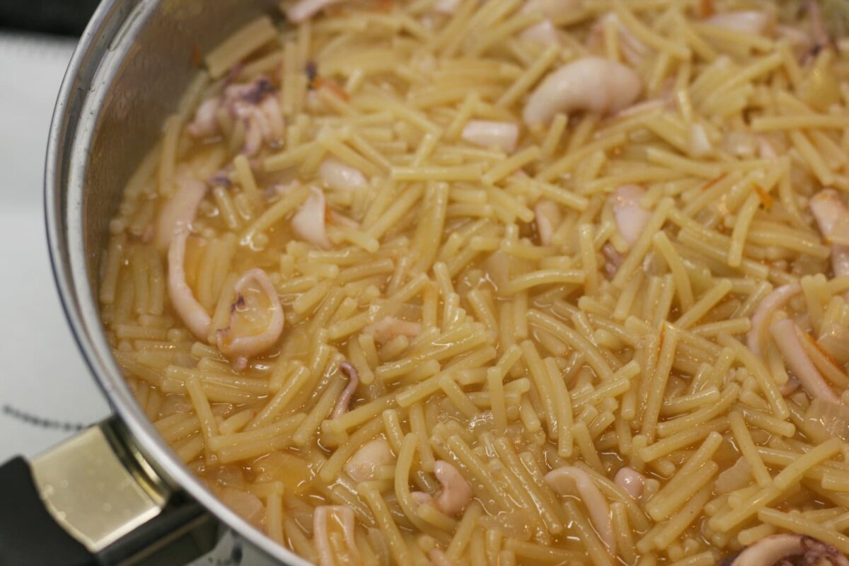 fideos con calamares paso 5
