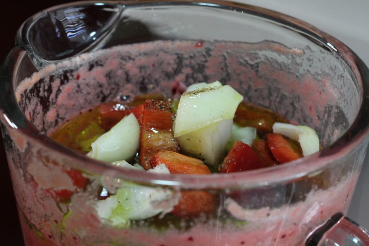 gazpacho de cerezas paso 11