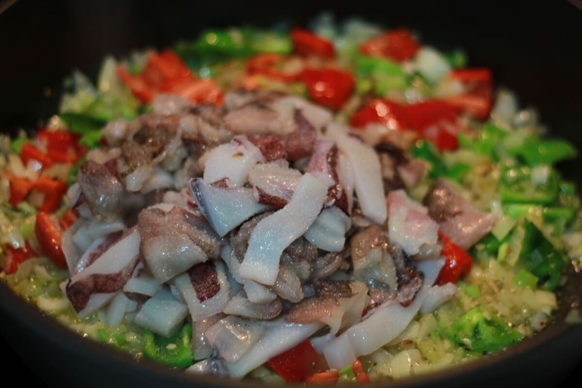 guiso patatas calamares paso 13