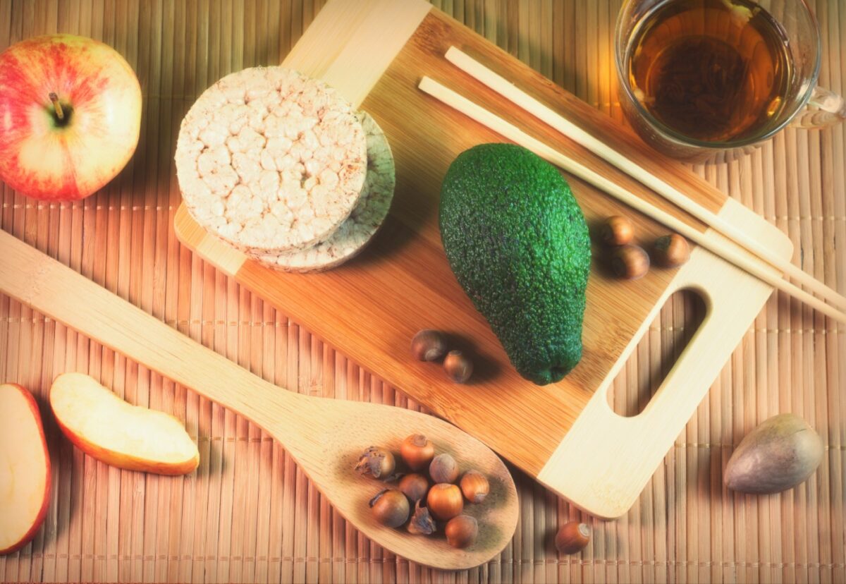 ¿Cómo limpiar tablas para cortar alimentos?