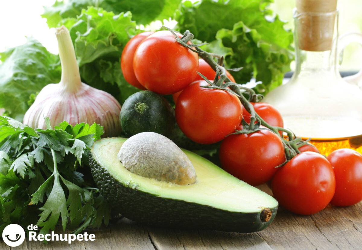 Alimentos que pensabas que eran verduras: aguacate, pepino, tomate y otros
