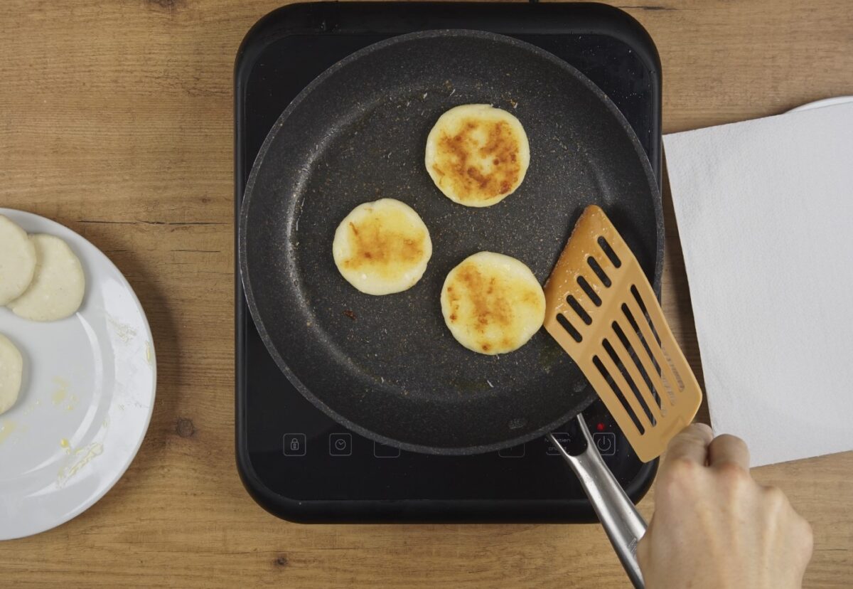 Arepas de queso colombianas. Una receta fácil y deliciosa