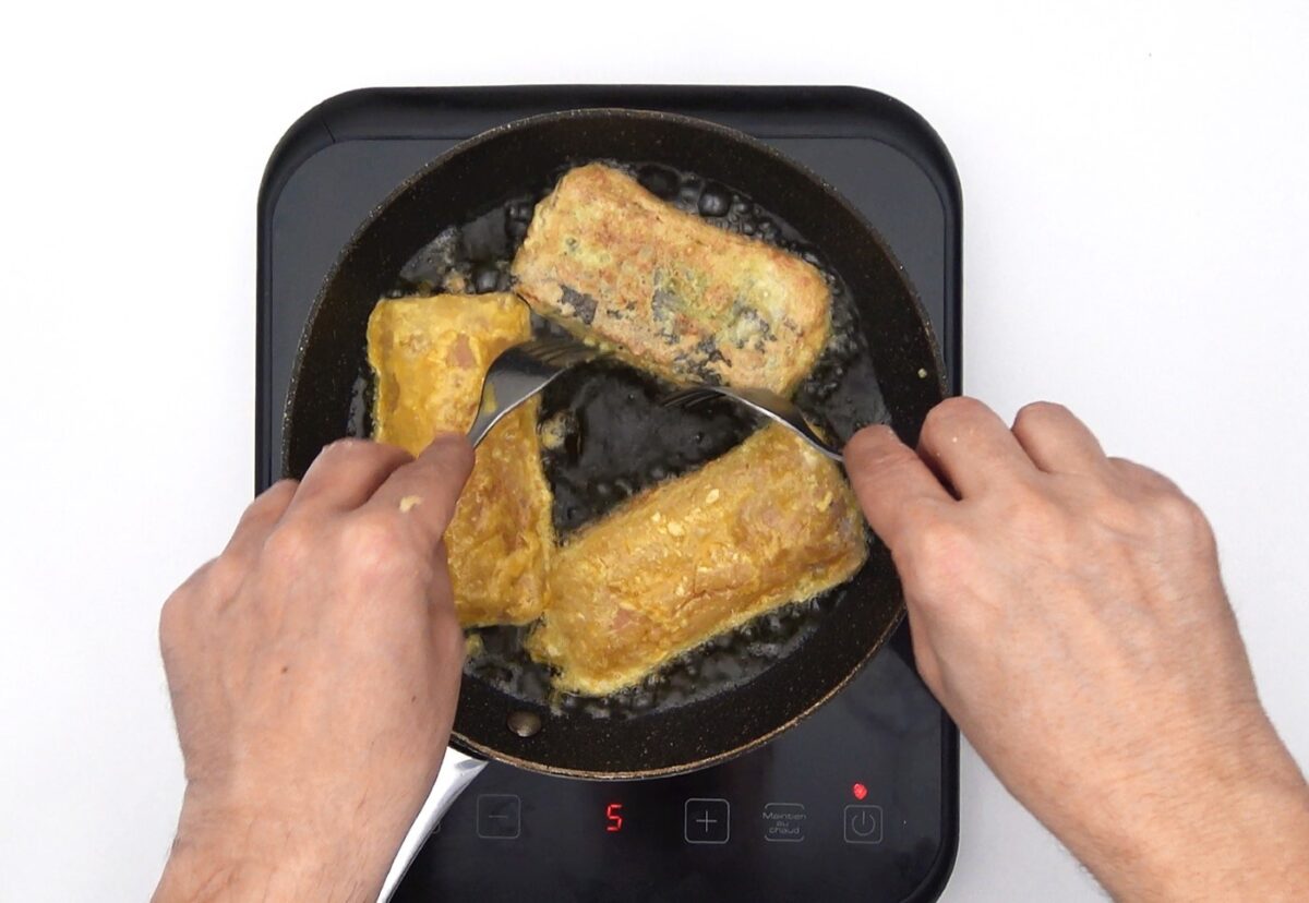 Merluza rebozada. Un plato rápido y listo en 20 minutos