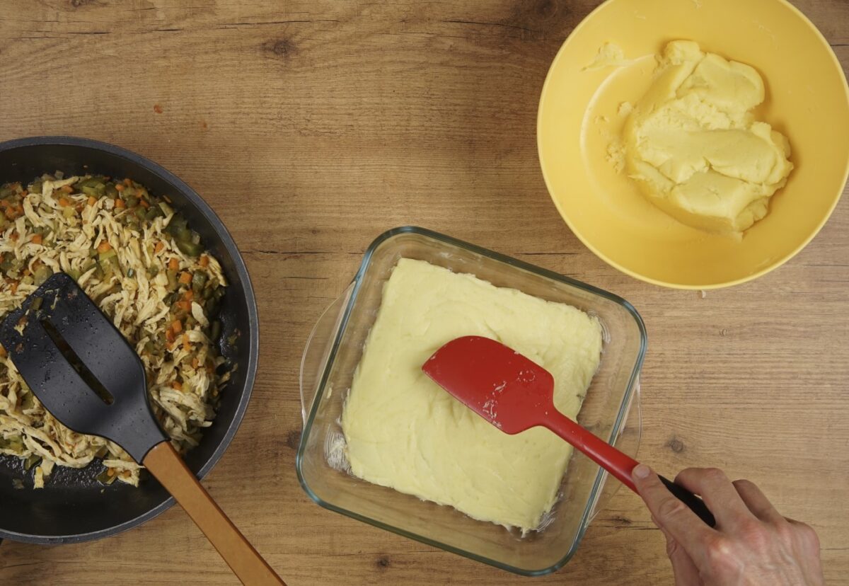 Pastel de patata y pollo. Una receta fácil paso a paso