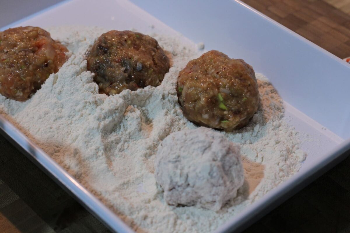 albóndigas de caballa con tomate paso 16