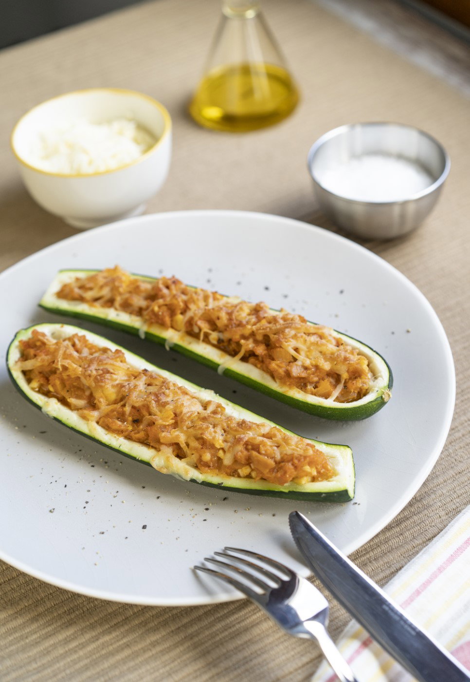 Calabacines rellenos de atún. Una receta muy fácil paso a paso