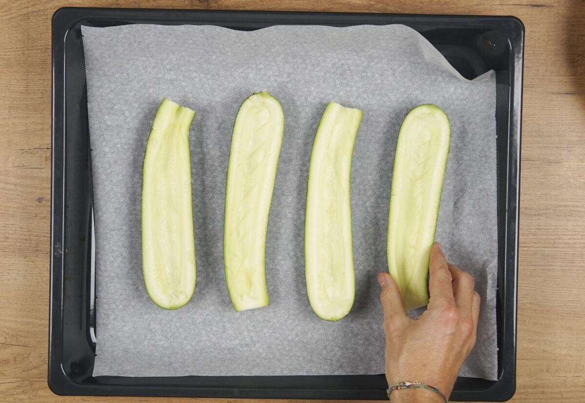 Calabacines rellenos de atún. Una receta muy fácil paso a paso