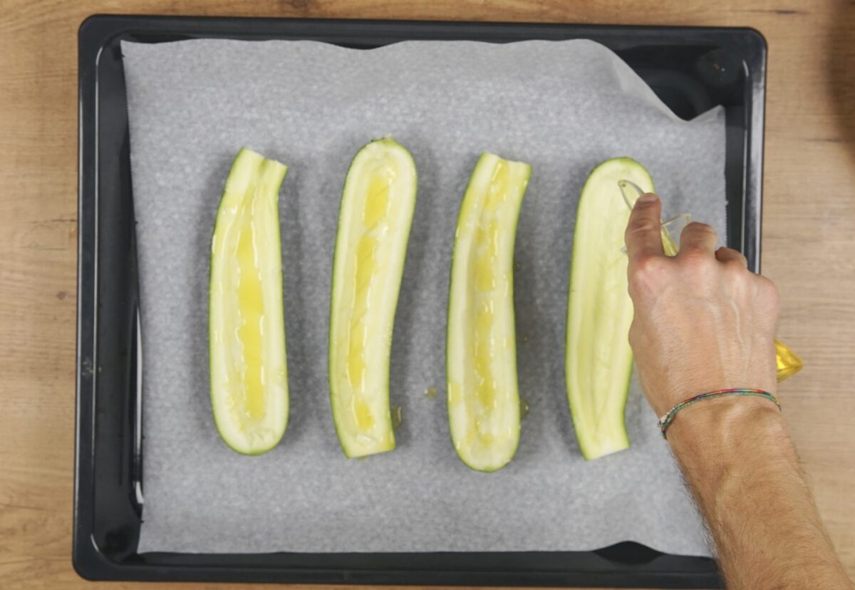 Calabacines rellenos de atún. Una receta muy fácil paso a paso
