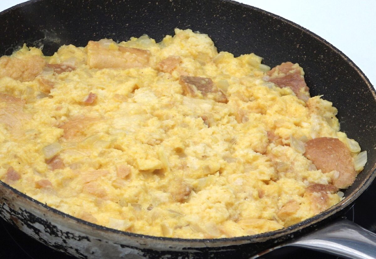 Tortilla de pan. Receta fácil, económica y deliciosa