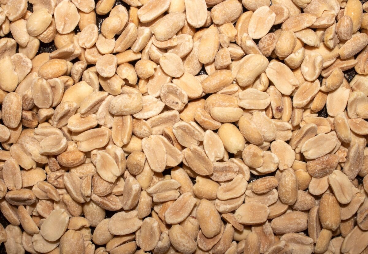 Cacahuete. ¿Qué es? Origen, propiedades y recetas
