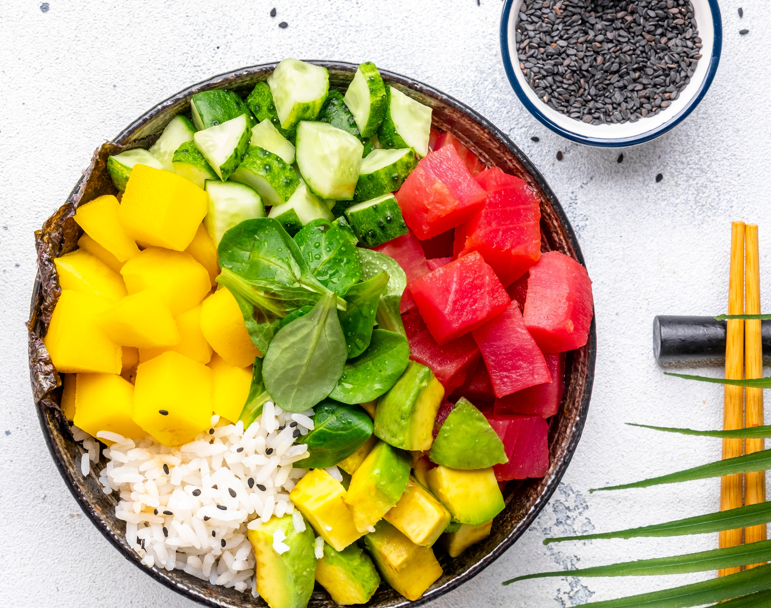 Mango: qué es, beneficios y usos en la cocina (y qué recetas podemos hacer con él)