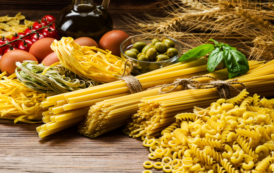Mitos de la pasta: ¿Engorda tanto? ¿Se puede comer de noche?