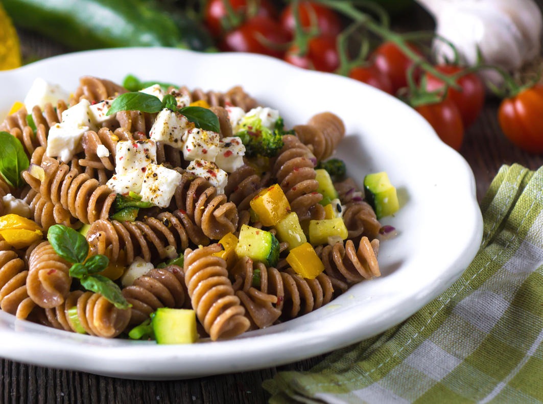 Mitos de la pasta: ¿Engorda tanto? ¿Se puede comer de noche?