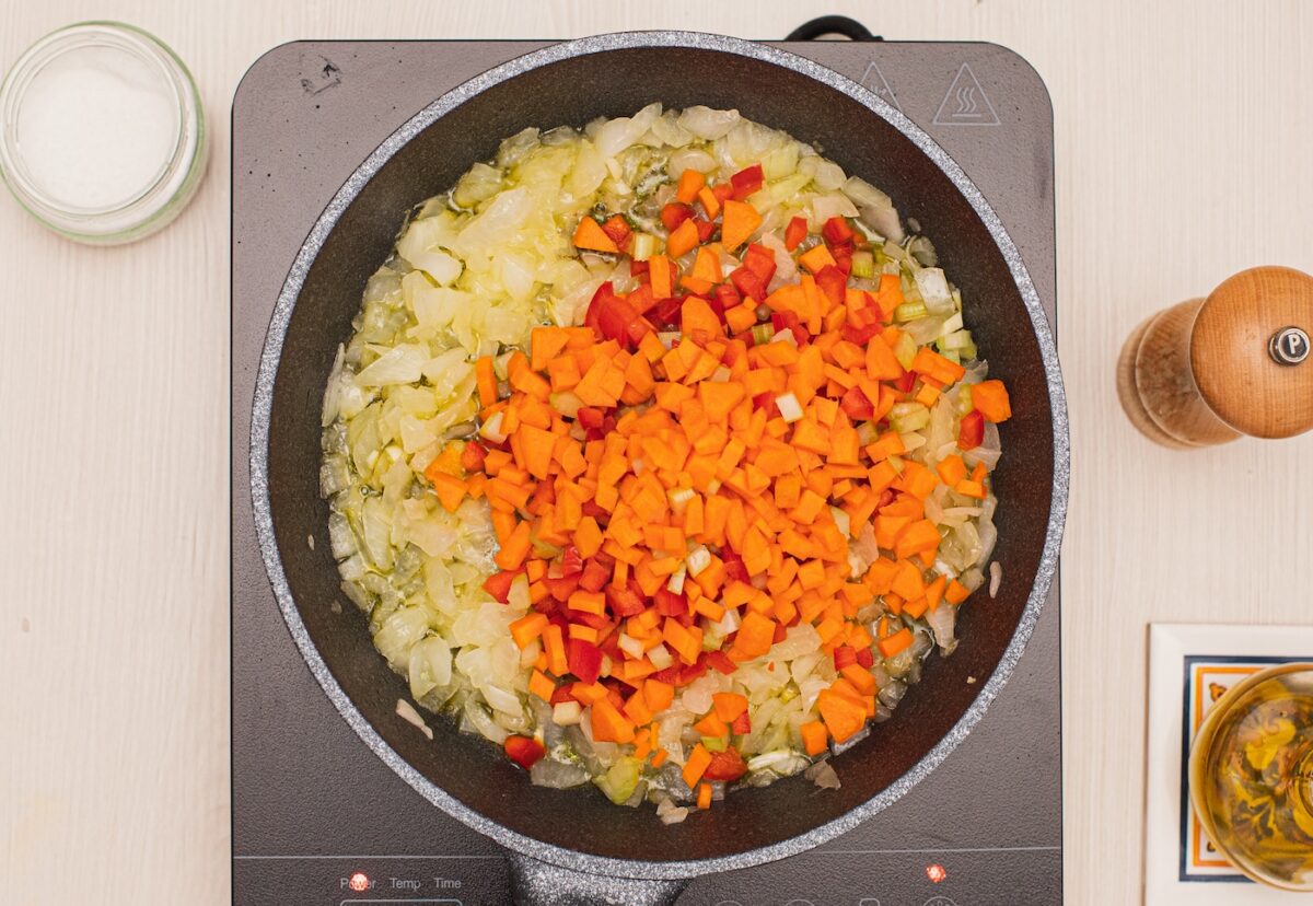 Cebollas rellenas de carne. Un plato típico de Asturias paso a paso