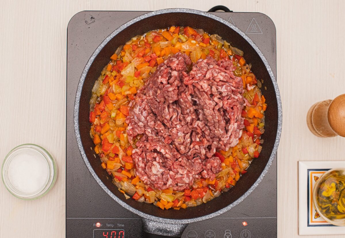 Cebollas rellenas de carne. Un plato típico de Asturias paso a paso