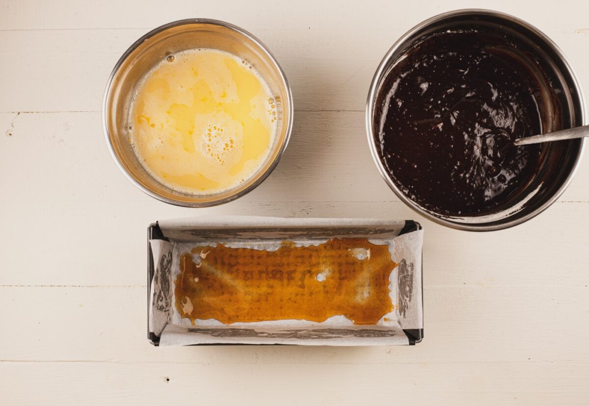 Chocoflan o pastel imposible. Postre que combina brownie con flan