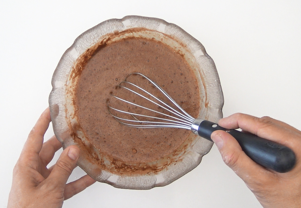 Crema pastelera de chocolate para relleno de tartas y postres