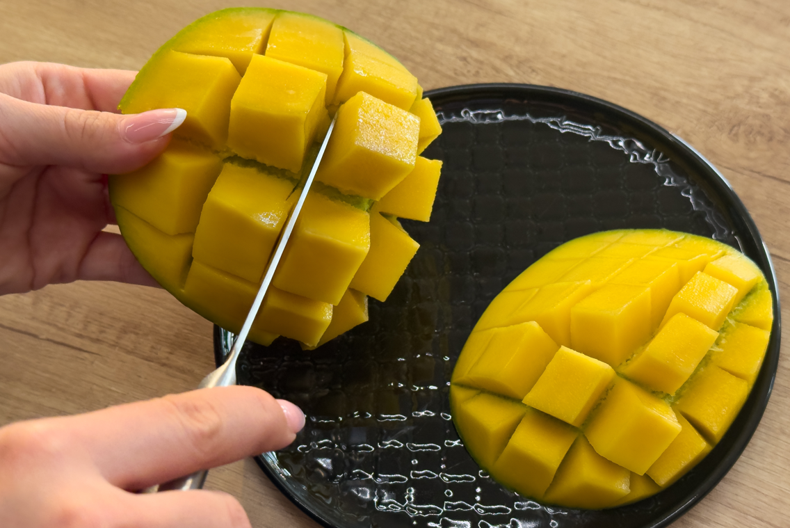 Consejos para pelar un mango. Distintos tipos y cómo manejarlos sin liarla en la cocina